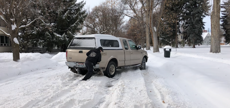 Vehicle stuck in snow