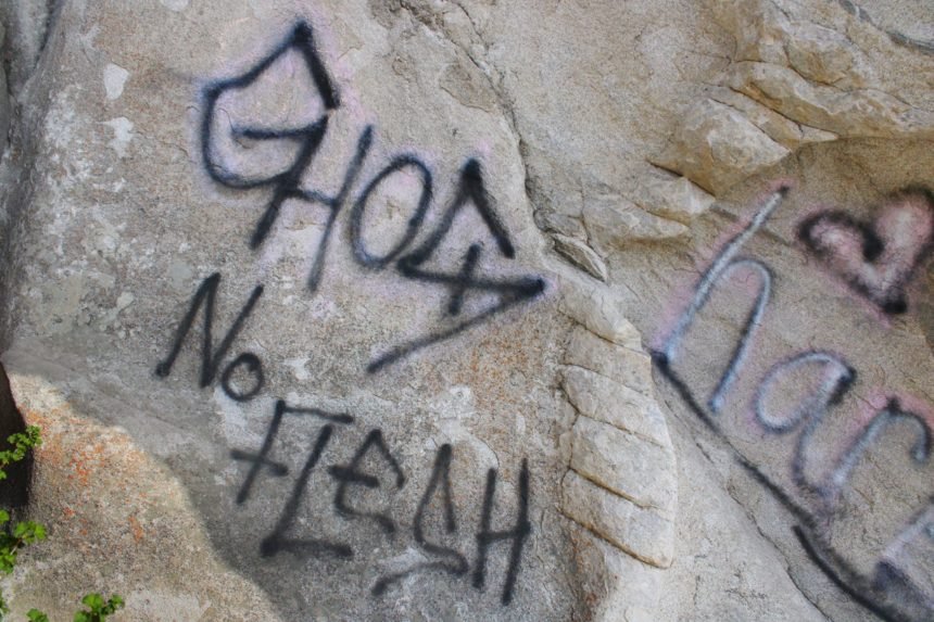 City of Rocks National Reserve vandalism2