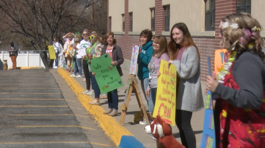 Greenacres Elementary School hosts 'I-Spy' parking lot parade