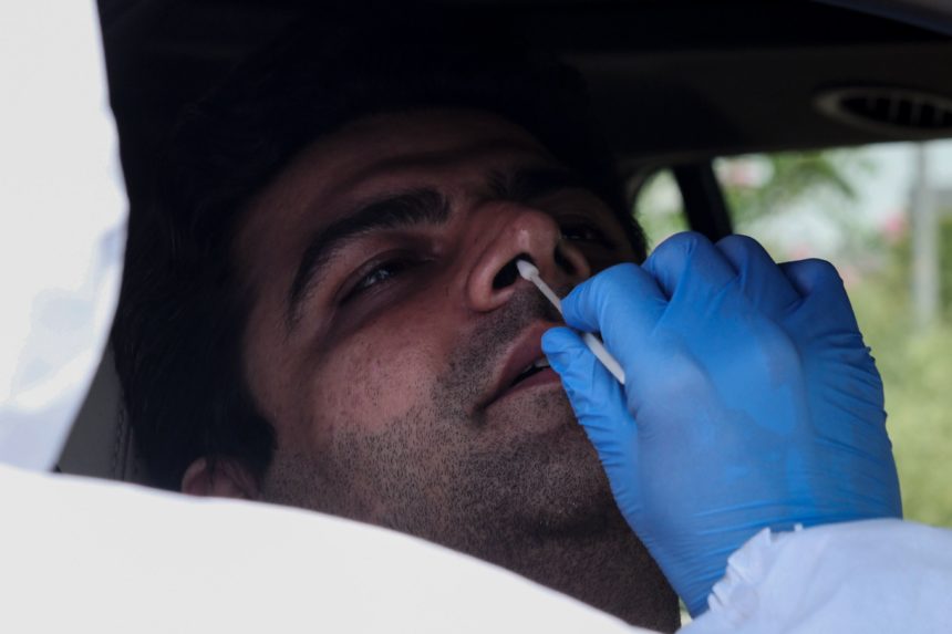 INDIA-HEALTH-VIRUS