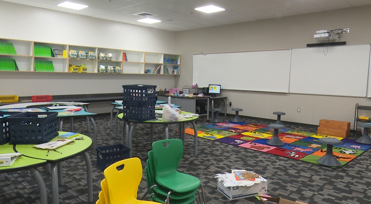 Cottonwood Elementary opens in Rigby - LocalNews8.com - KIFI