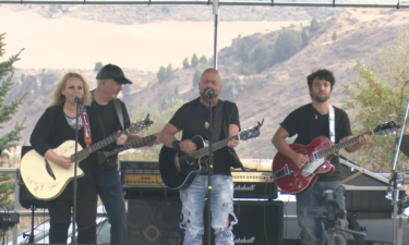 Hearts of Steele perform at MountainFest on Saturday