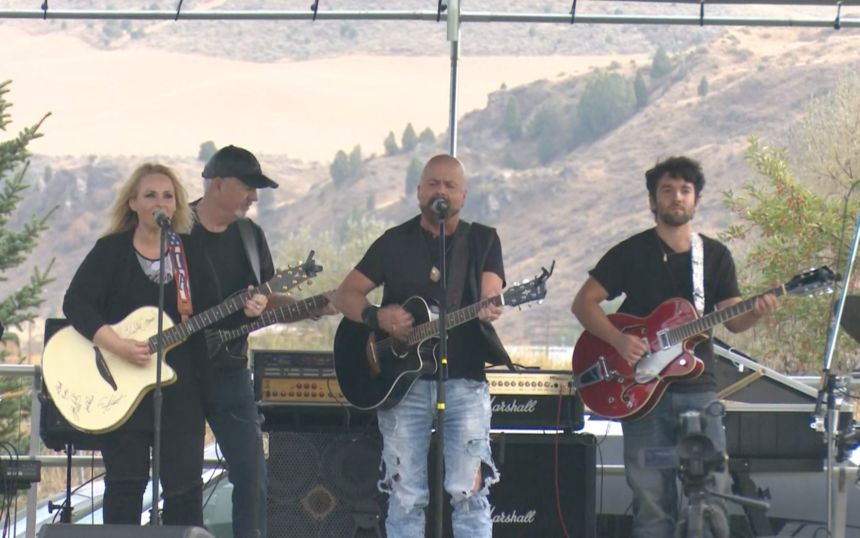 Hearts of Steele perform at MountainFest on Saturday