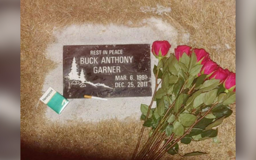 Gravestone of Buck Anthony Garner (1991-2011)