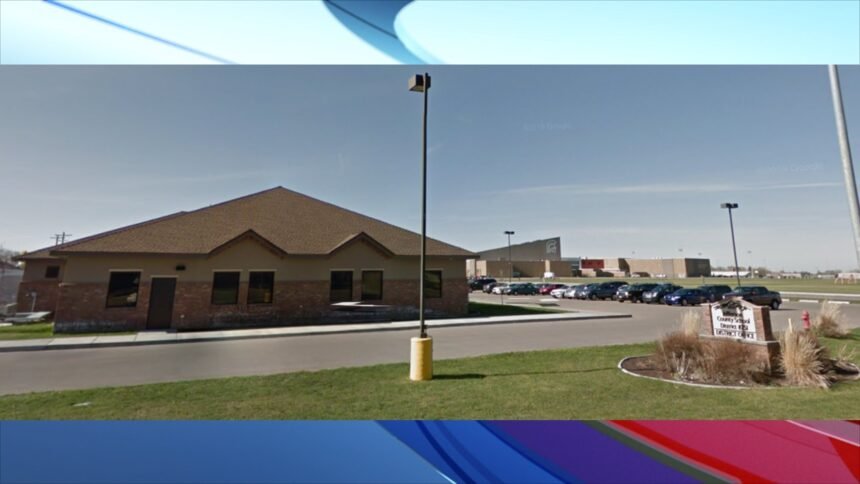 Jefferson schools to return to 5-day schedule - Local News 8