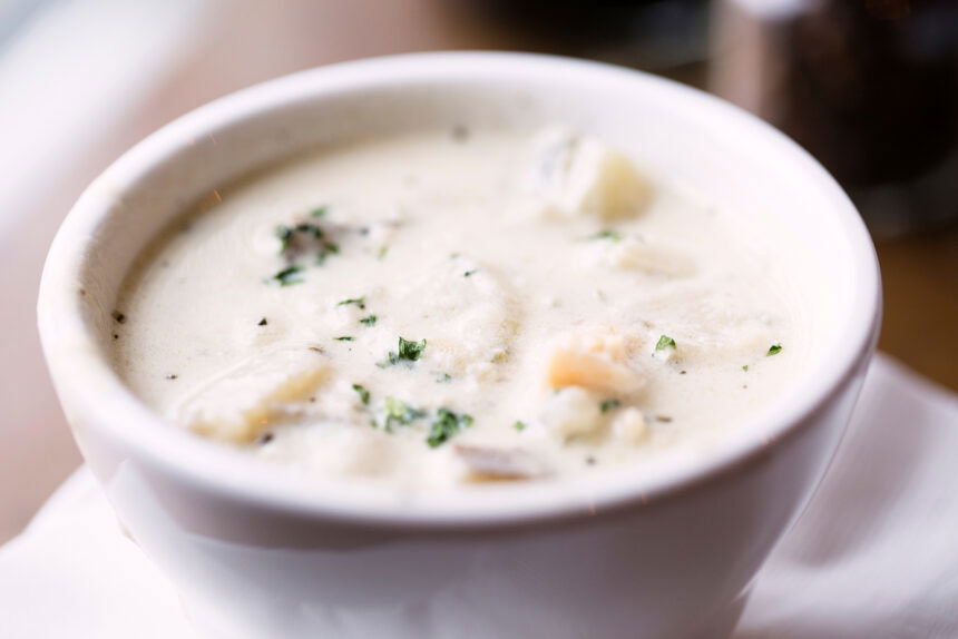 Bowl,Of,New,England,Clam,Chowder,,Wellfleet,Ma,,Usa