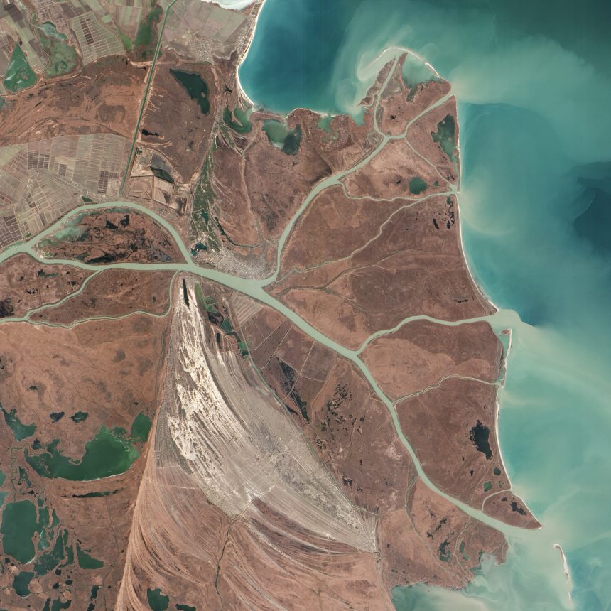 This image acquired on February 5, 2013, by the Advanced Land Imager (ALI) on NASA's Earth Observing-1 (EO-1) satellite. The Danube Delta has a number of lobes formed over the past several thousand years, and this image is focused largely on the northernmost Chilia (or Kilia) lobe.