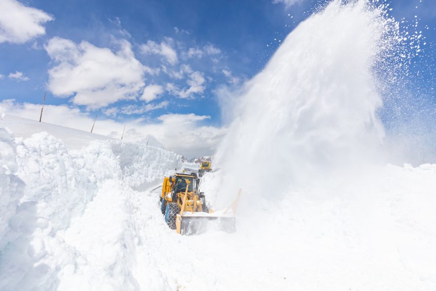 Plowing Beartooth Highway 2021 (20)