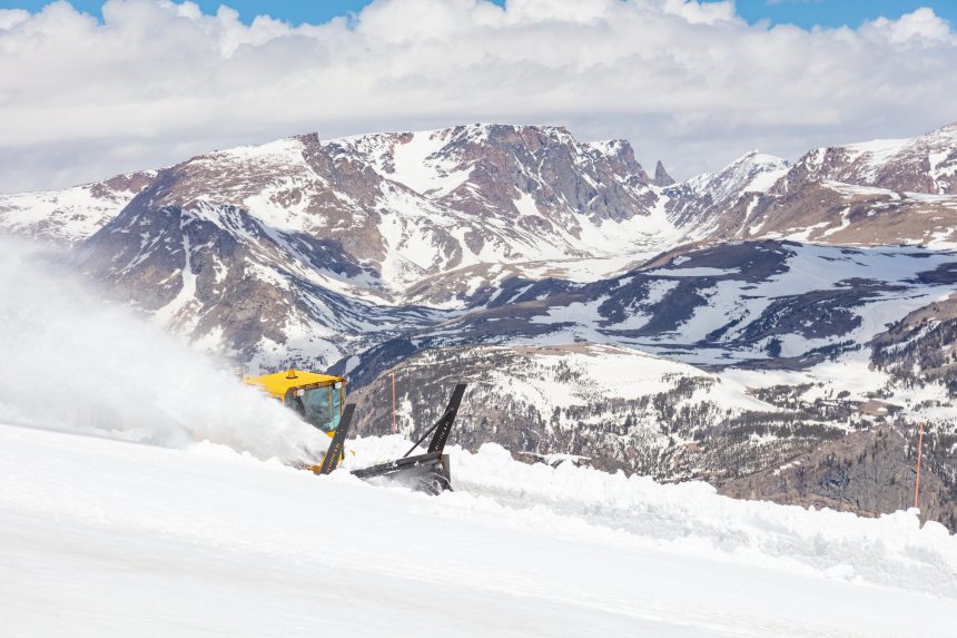 Plowing Beartooth Highway 2021 (7)