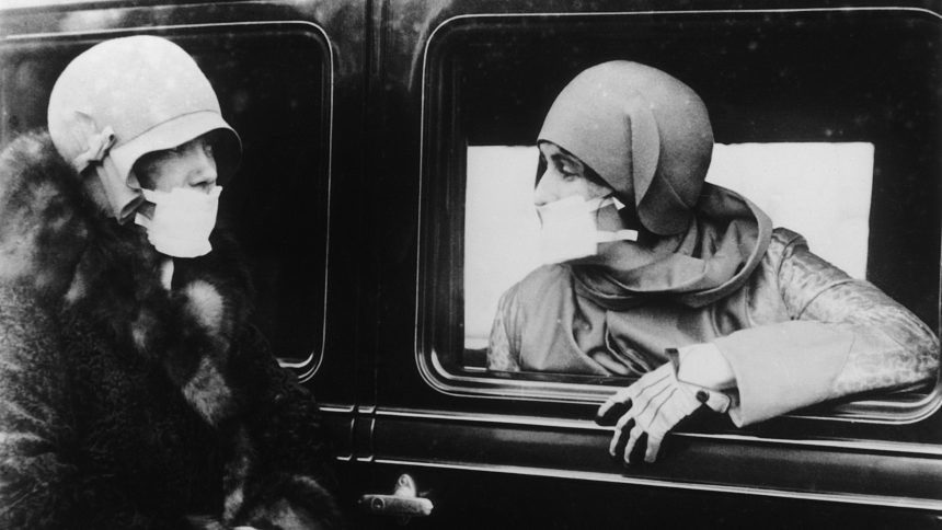 Flu Masks Keystone/Hulton Archive/Getty Images