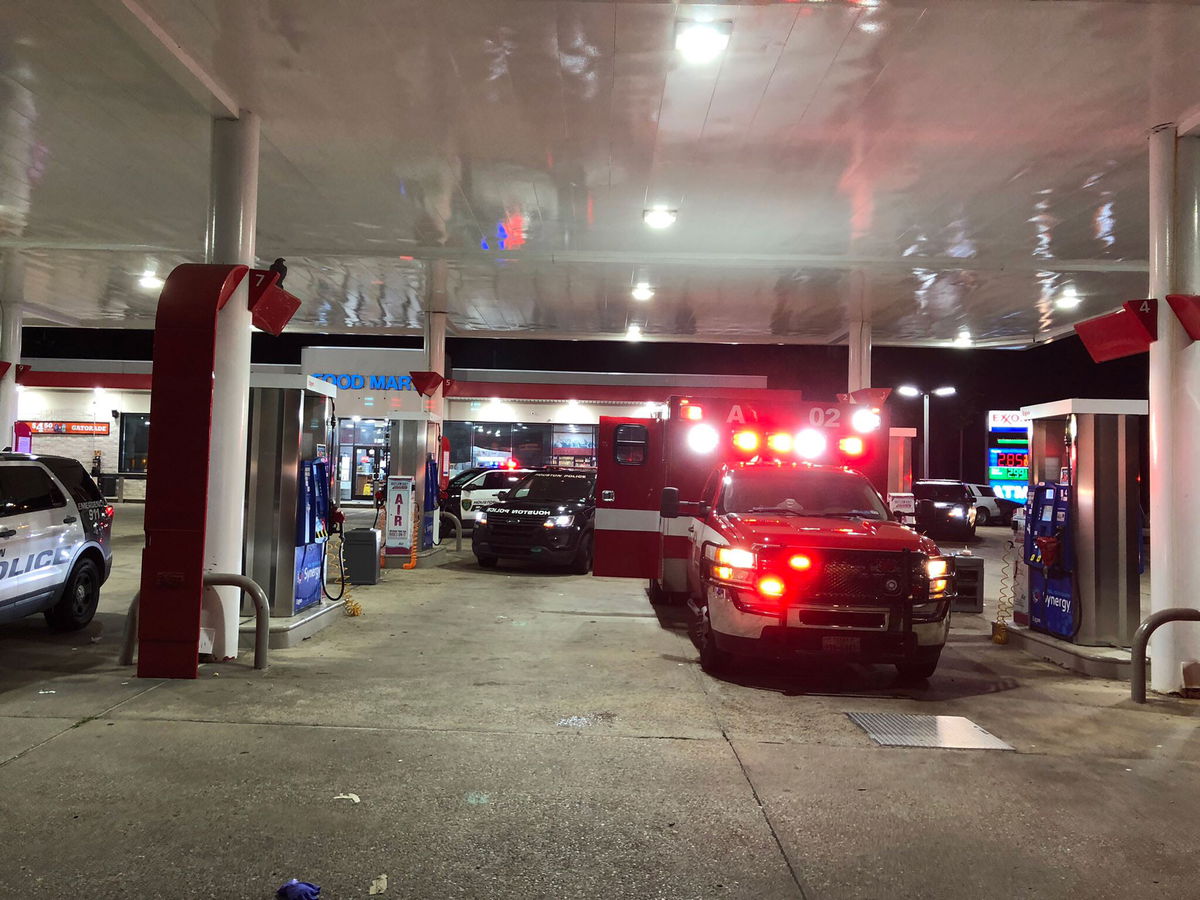<i>Houston Police Department</i><br/>Houston Fire paramedics were taking a hit-and-run victim to the hospital when they were blocked.