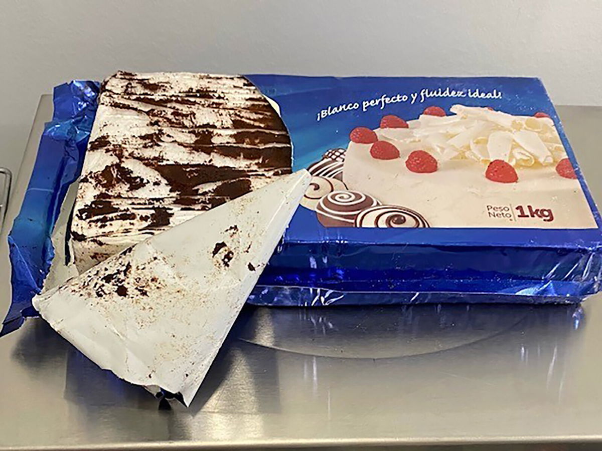 <i>AP</i><br/>The Maine Drug Enforcement Agency seized cocaine disguised as a cake from a vehicle along I-295 as it entered the city of Gardiner.