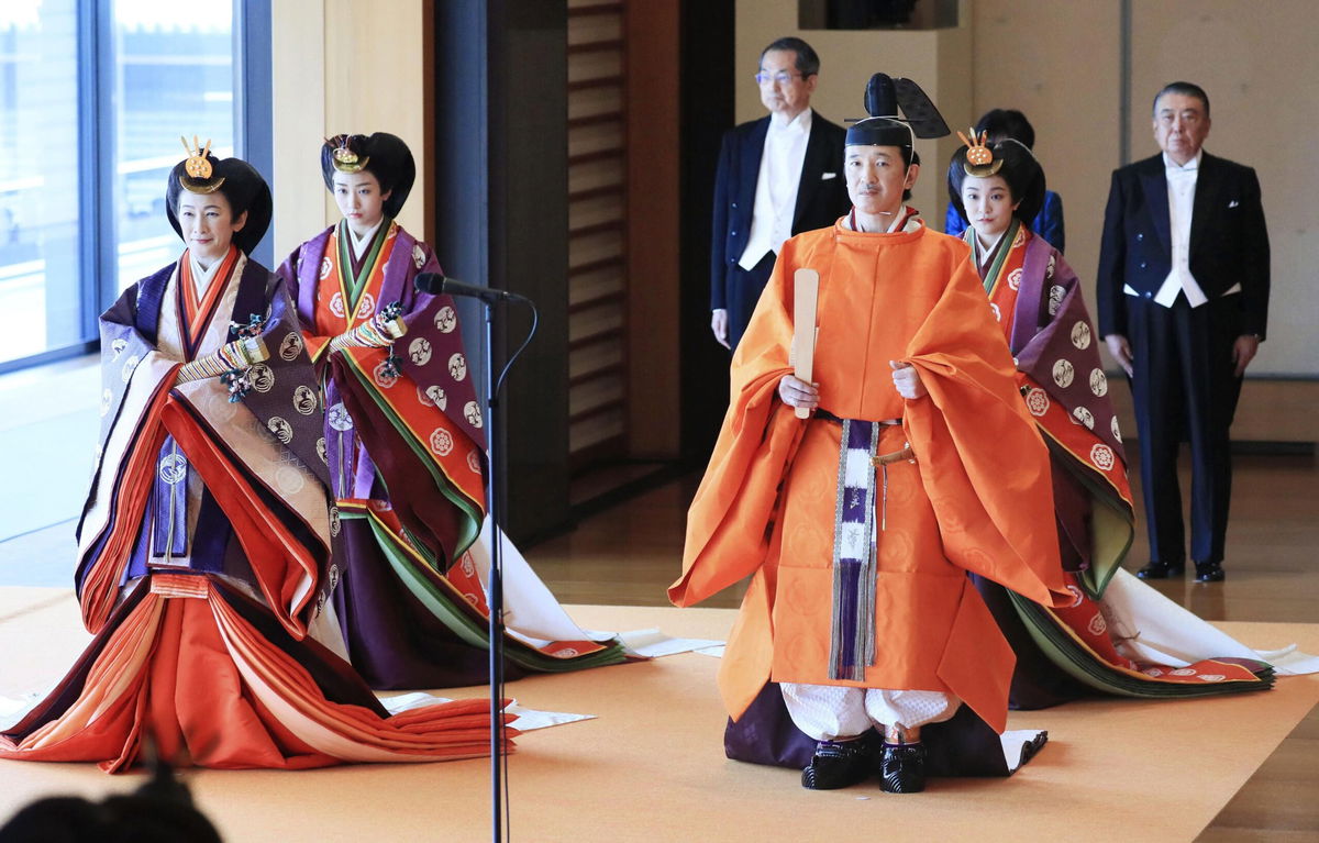 <i>Kyodo/AP</i><br/>Members of the royal family head to Emperor Naruhito's enthronement ceremony at the