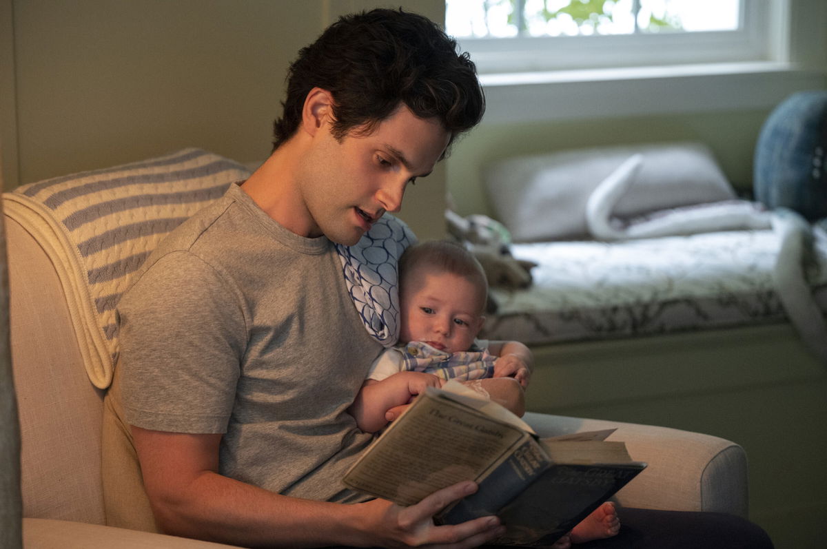 <i>JOHN P. FLEENOR/NETFLIX</i><br/>Penn Badgley as Joe Goldberg in