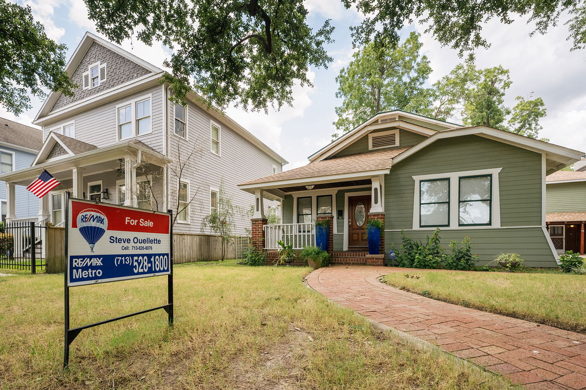 <i>Brandon Bell/Getty Images</i><br/>Few economists believe that the runaway housing prices is a bubble that's about to burst