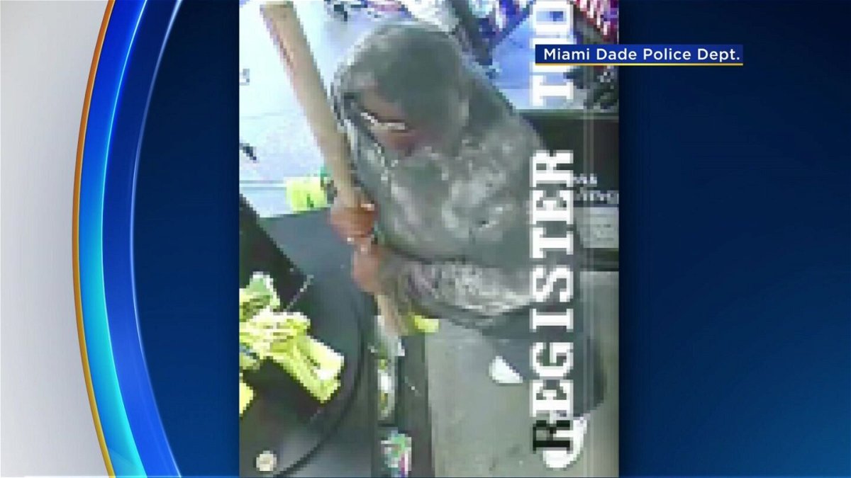<i>Miami-Dade Police/WFOR</i><br/>Dollar General store armed robber.