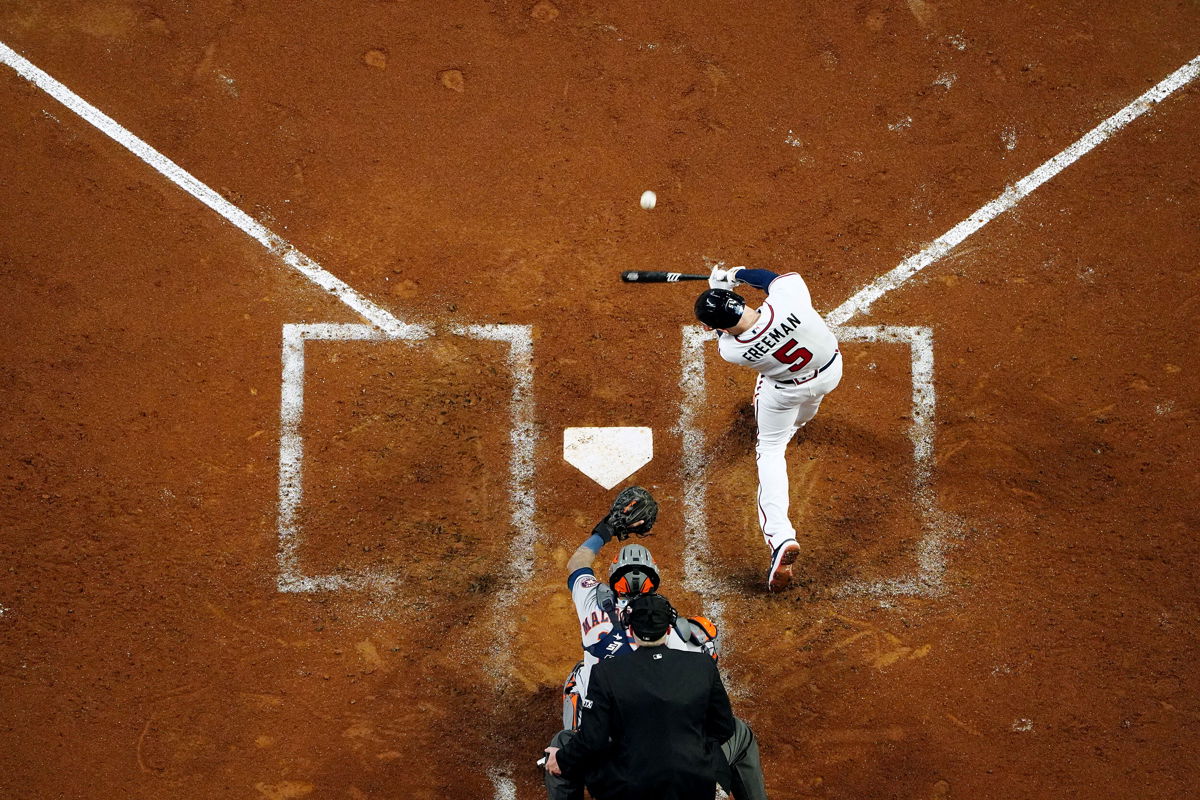 06 July 2016: Houston Astros first baseman Marwin Gonzalez (9