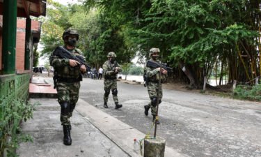 Colombian soldiers on patrol in Aracua