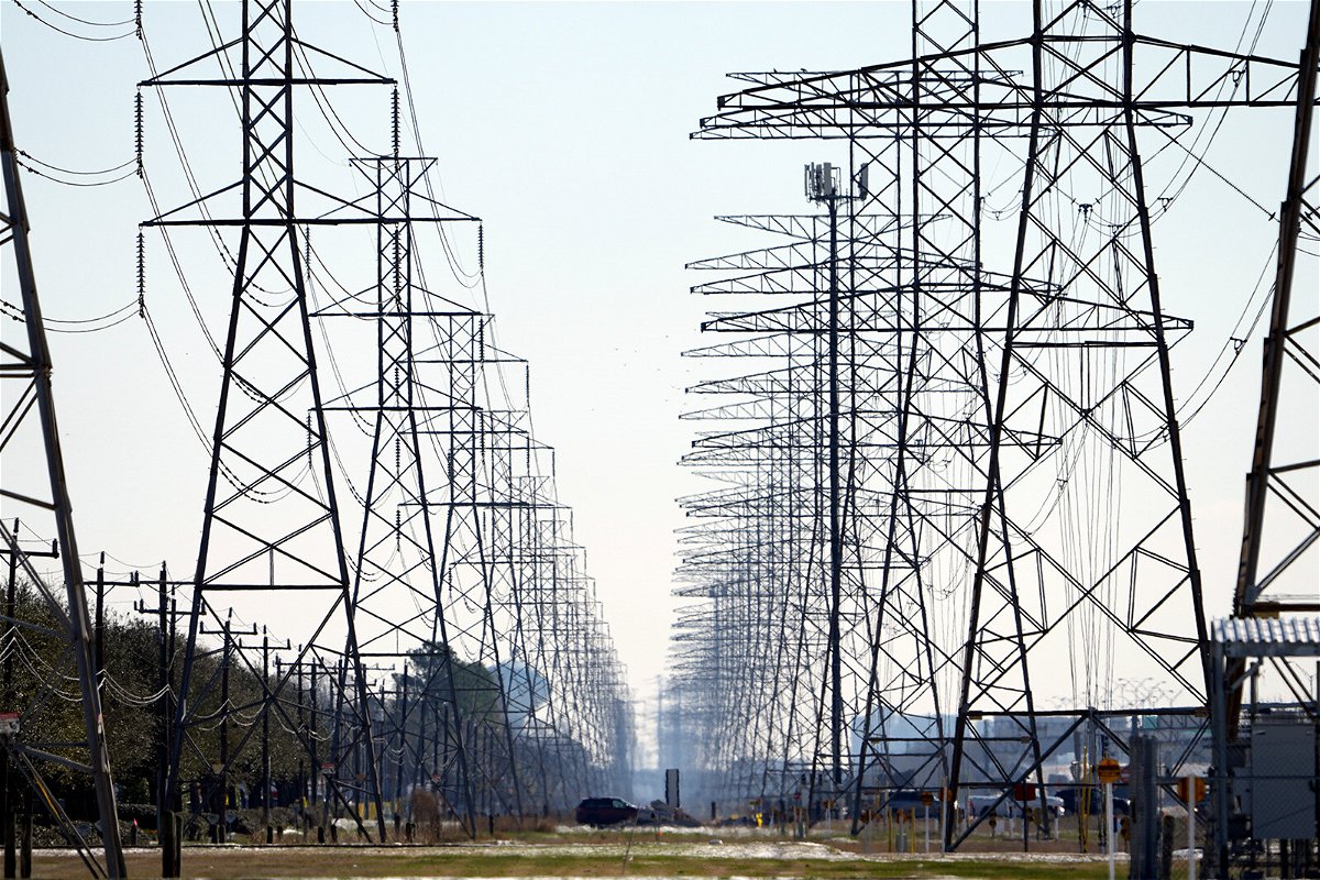 <i>David J. Phillip/AP</i><br/>Energy experts tell CNN that some power grid operators are not considering in their plans how the climate crisis is causing more extreme weather.
