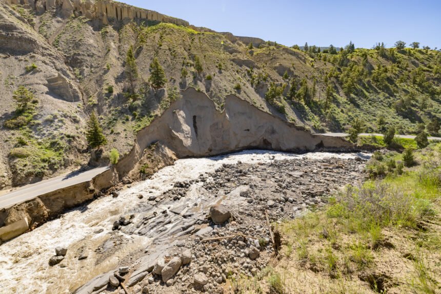 Yellowstone flood event 2022: North Entrance Road washout (2)