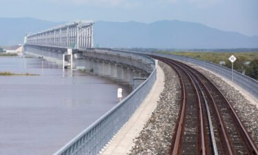 The China-Russia Tongjiang-Nizhneleninskoye cross-border railway bridge during its construction in 2017.