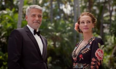 "Ocean's Eleven" co-stars George Clooney and Julia Roberts are back in the romantic comedy "Ticket to Paradise