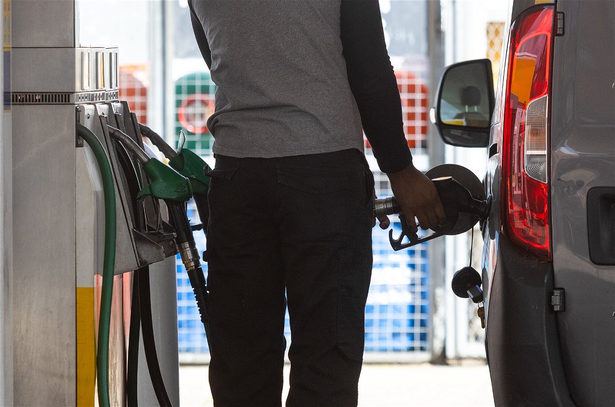 <i>Chris Ratcliffe/Bloomberg/Getty Images</i><br/>A customer fills their van at a Shell petrol station in London on June 13.