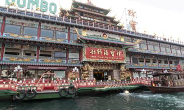 An iconic Hong Kong floating restaurant has sunk