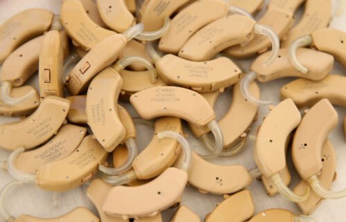 The US Food and Drug Administration announced on August 16 it has finalized a rule allowing people over the age of 18 with mild to moderate hearing impairment to be able to purchase hearing aids over the counter.