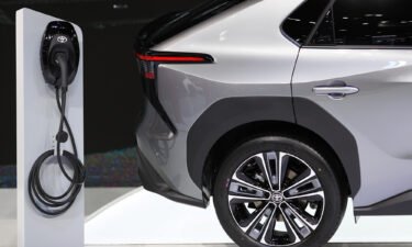 Toyota announced plans on August 31 to invest $5.6 billion in new plants to build electric vehicle batteries in Japan and the United States. But unlike other automakers who are going all-in on EVs