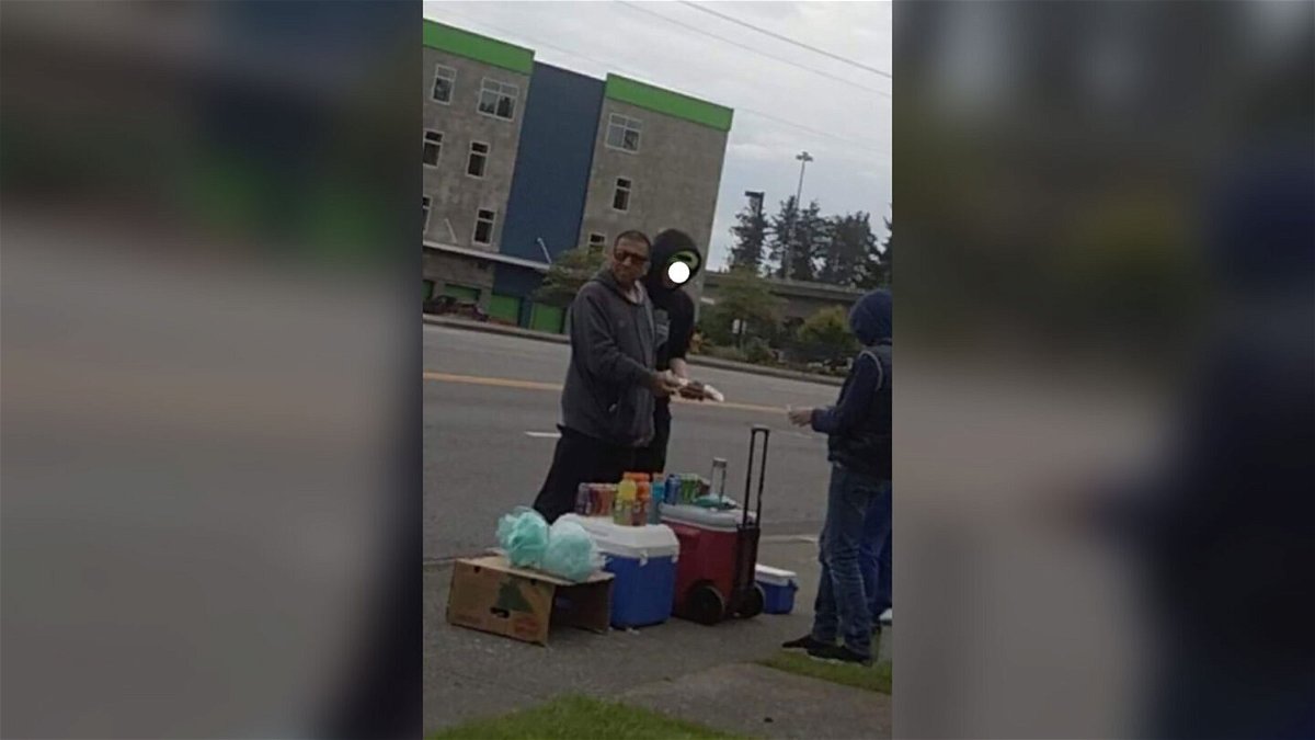 <i>From Everett Police Department/Facebook</i><br/>Everett Police in Washington state is hoping the public can help identify the man that stiffed an 11-year-old boy with a fake $100 bill to buy lemonade from his stand. When a neighbor of the family found out what happened
