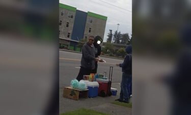 Everett Police in Washington state is hoping the public can help identify the man that stiffed an 11-year-old boy with a fake $100 bill to buy lemonade from his stand. When a neighbor of the family found out what happened