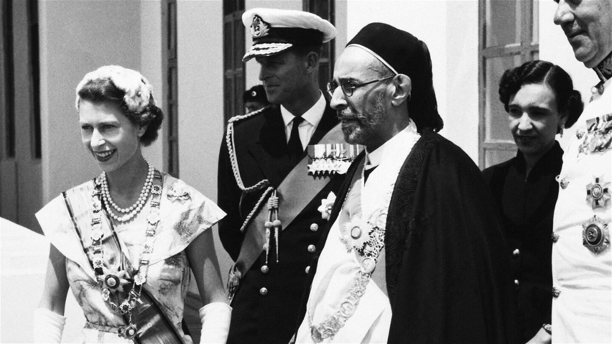 <i>Keystone-France/Gamma-Keystone via Getty Images</i><br/>Libya's King Idriss (right) is pictured here with Queen Elizabeth II (left) on her visit to Tobruk