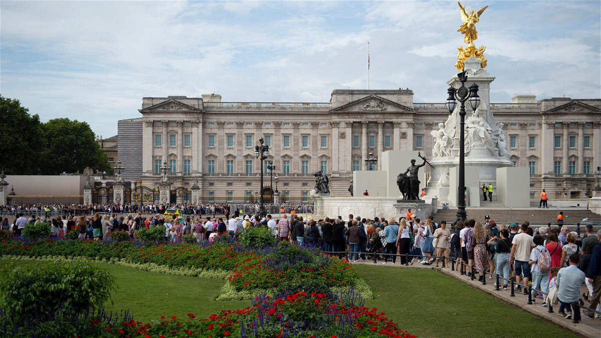 <i>Claire Doherty/In Pictures/Getty Images</i><br/>Tourists have been flocking to London over the past few days