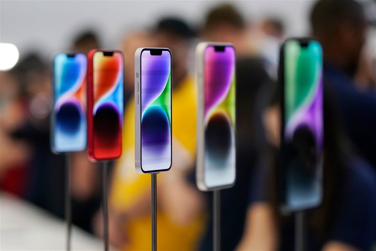 <i>Jeff Chiu/AP</i><br/>New iPhone 14 models are on display at an Apple event on the campus of Apple's headquarters in Cupertino