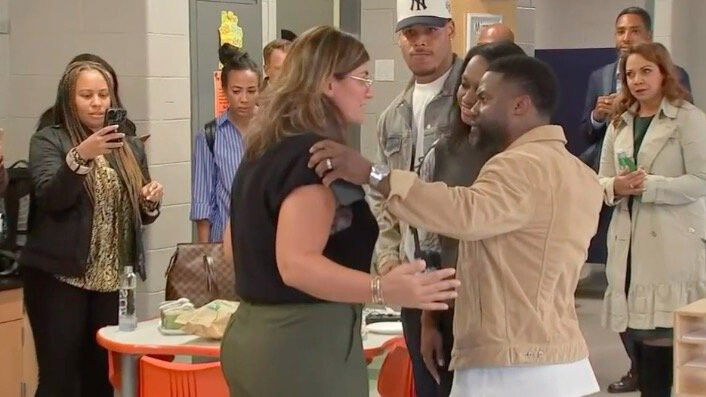<i>WPVI</i><br/>North Philadelphia native and actor and comedian Kevin Hart surprised students in Brewerytown Friday morning.