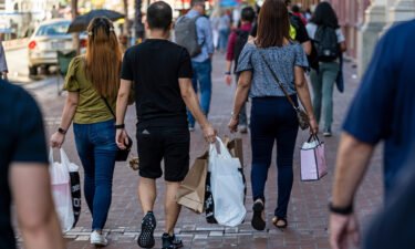 Don't expect the bounce-back in the US economy in the third quarter to quiet the chorus of recession calls. Shoppers are pictured in San Francisco