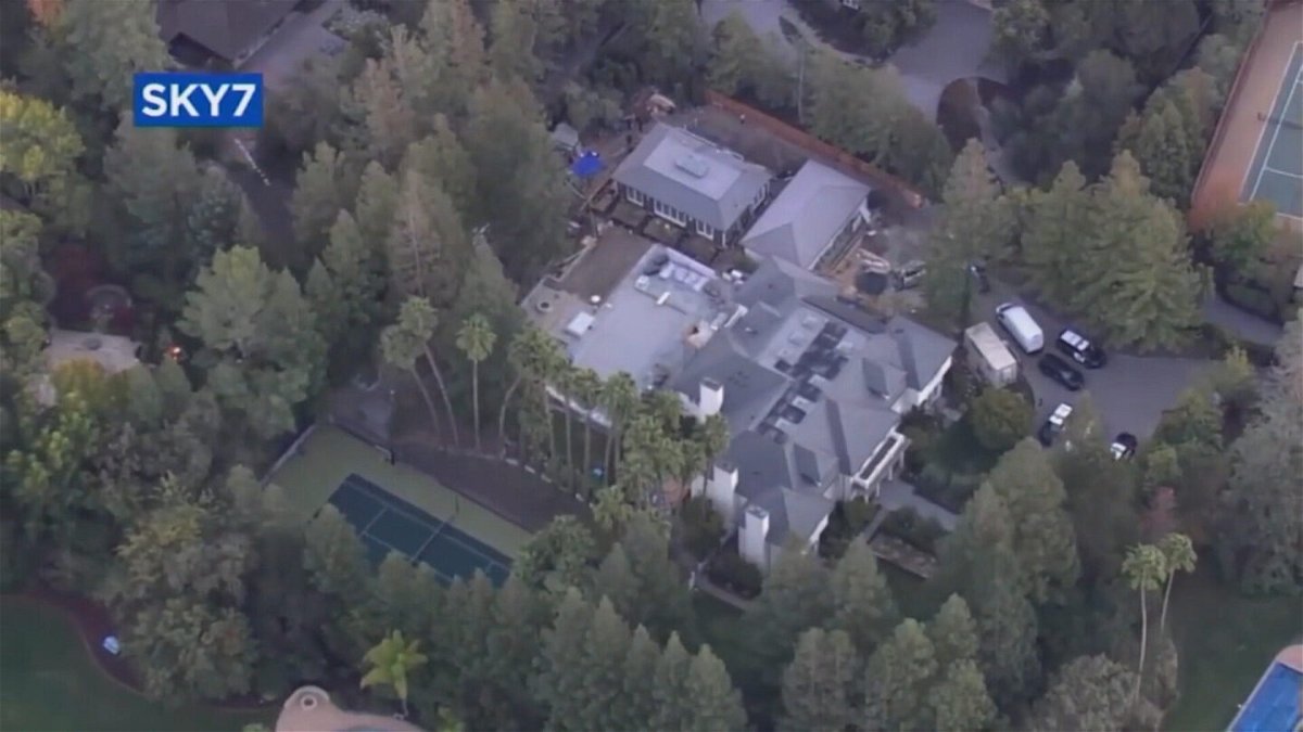 <i>KGO</i><br/>A car was found buried in the backyard of a home in Atherton