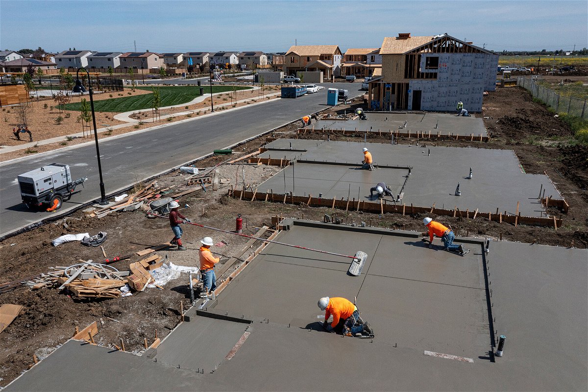 <i>David Paul Morris/Bloomberg/Getty Images</i><br/>Home building retreated in September as rising mortgage rates scare off buyers. Pictured is a housing development in Antioch
