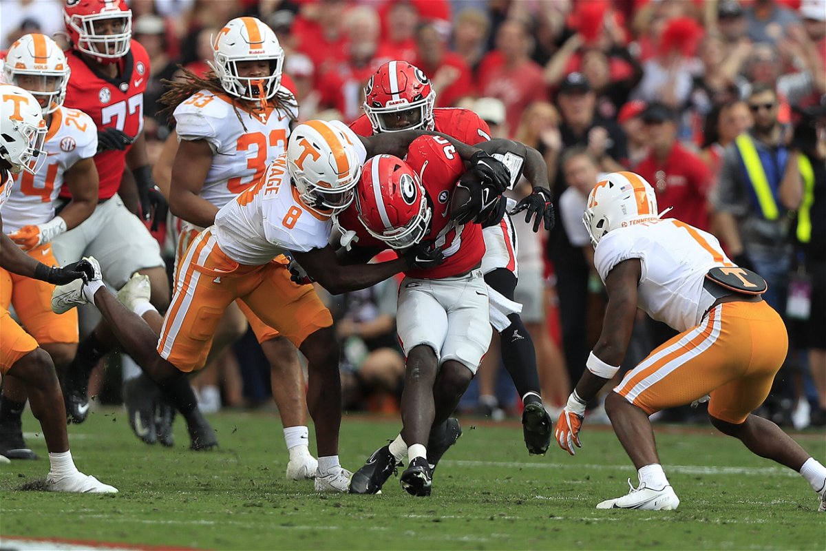 <i>David J. Griffin/Icon Sportswire/Getty Images</i><br/>Georgia Bulldogs running back Daijun Edwards (#30) carries the football for a first down during Saturday's game against the Tennessee Volunteers.