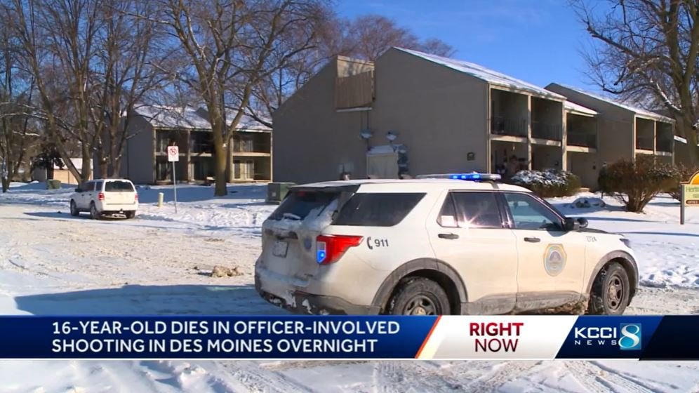 <i>KCCI</i><br/>A Des Moines 10-year-old fell from a classroom ceiling.