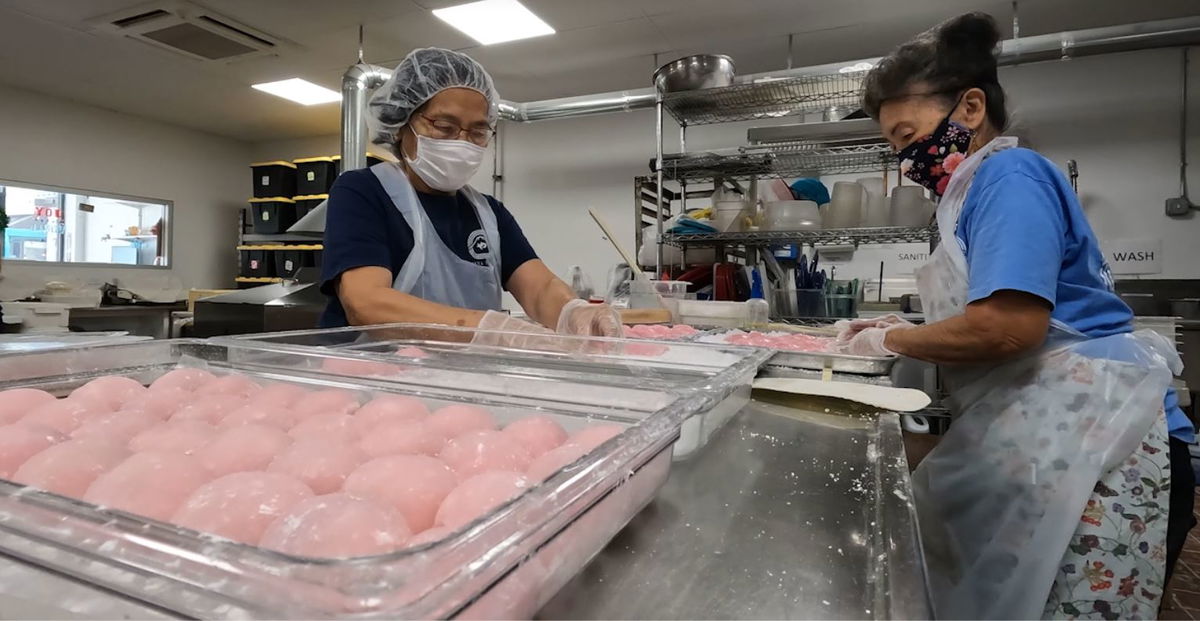 <i></i><br/>A shortage of mochi ingredients are driving up the costs for the local New Year's holiday staple. Fujiya Hawaii is struggling to continue