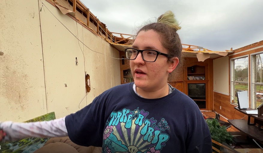 <i>KTBS</i><br/>There's only half a roof on the mobile home Presley Stevens shared with her family. The rest was peeled off Tuesday night when an EF2 tornado blowing approximately 130 mph dropped into the Pecans Farm neighborhood in southwest Caddo Parish.