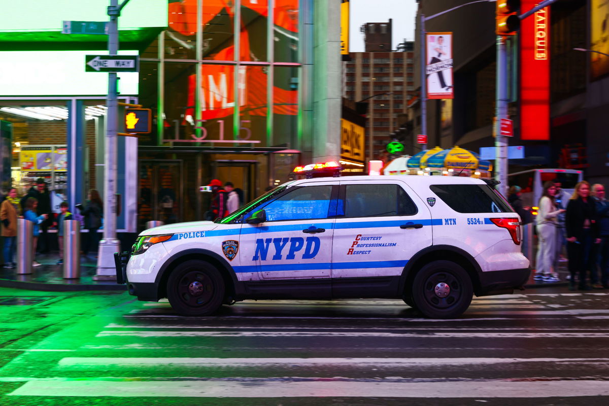 <i>Beata Zawrzel/NurPhoto/Getty Images</i><br/>The New York Police Department has agreed to prohibit officers from detaining anyone while running background checks on outstanding warrants in many instances