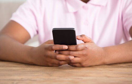 Online safety experts say parents should have honest and open conversations with their children about their online worlds.