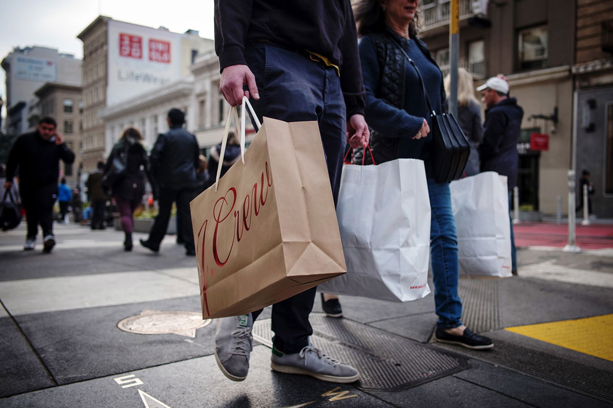 <i>David Paul Morris/Bloomberg/Getty Images</i><br/>Return rates for online purchases are typically higher than when customers buy in stores.