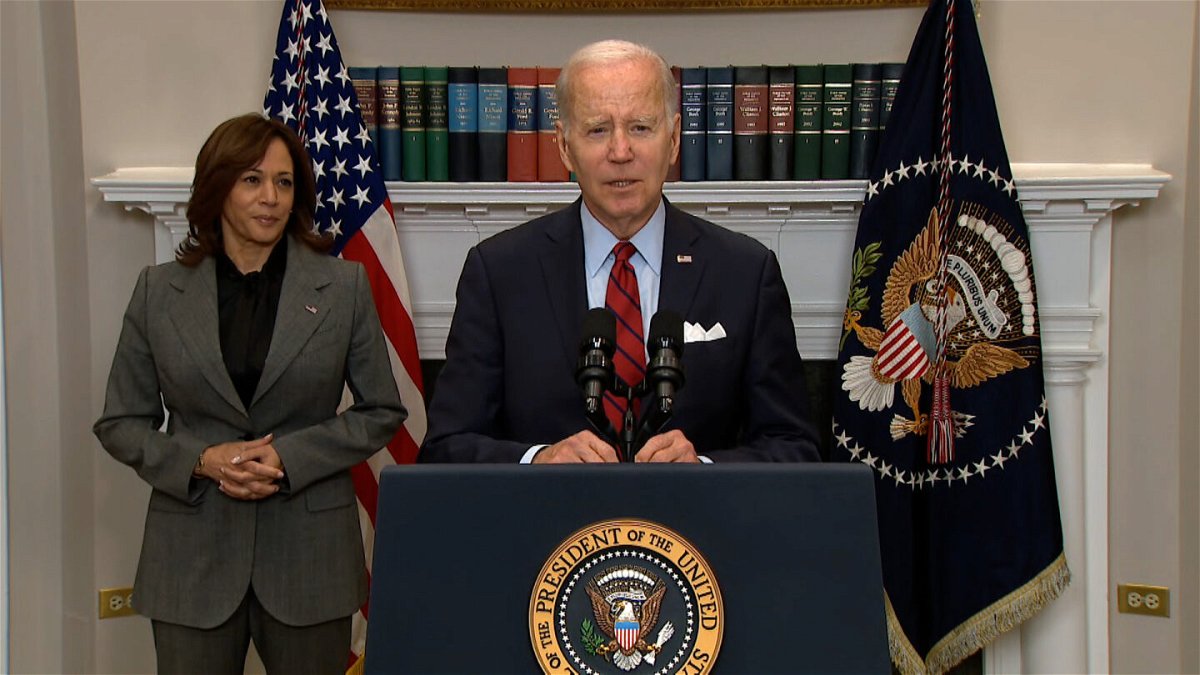 <i>POOL</i><br/>President Joe Biden and first lady Jill Biden received a briefing on the ongoing recovery efforts following the deadly tornadoes that ripped through Rolling Fork