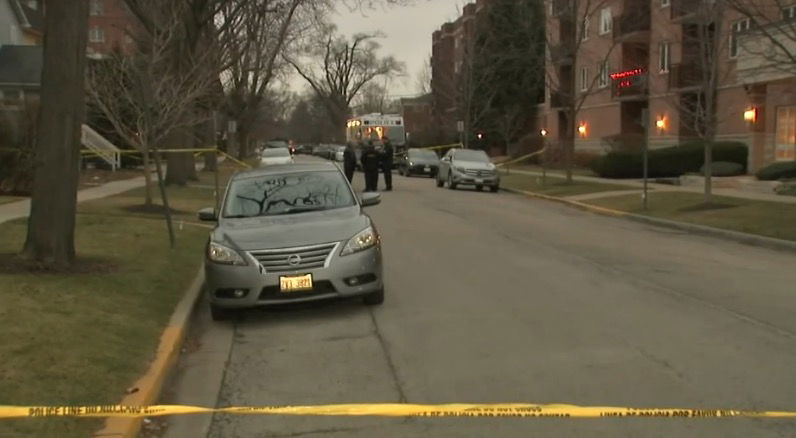 <i>WLS</i><br/>A 16-year-old boy was found shot to death in the street in Des Plaines Sunday night