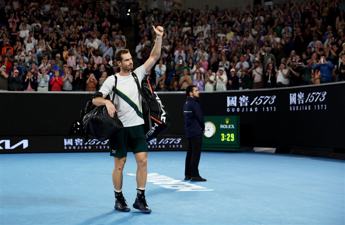 <i>Clive Brunskill/Getty Images AsiaPac/Getty Images</i><br/>Andy Murray received a standing ovation from the crowd despite his defeat.