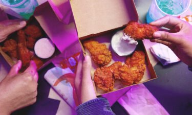 Crispy chicken wings are back at Taco Bell.